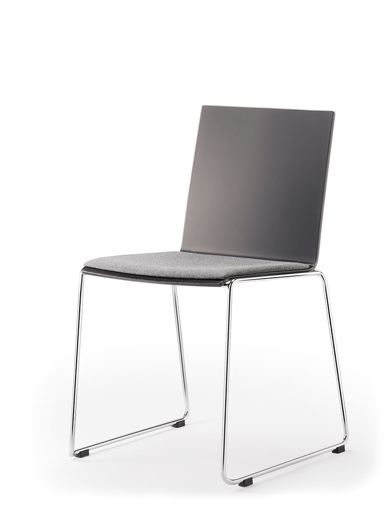 Eless skid-base chair | upholstered seat